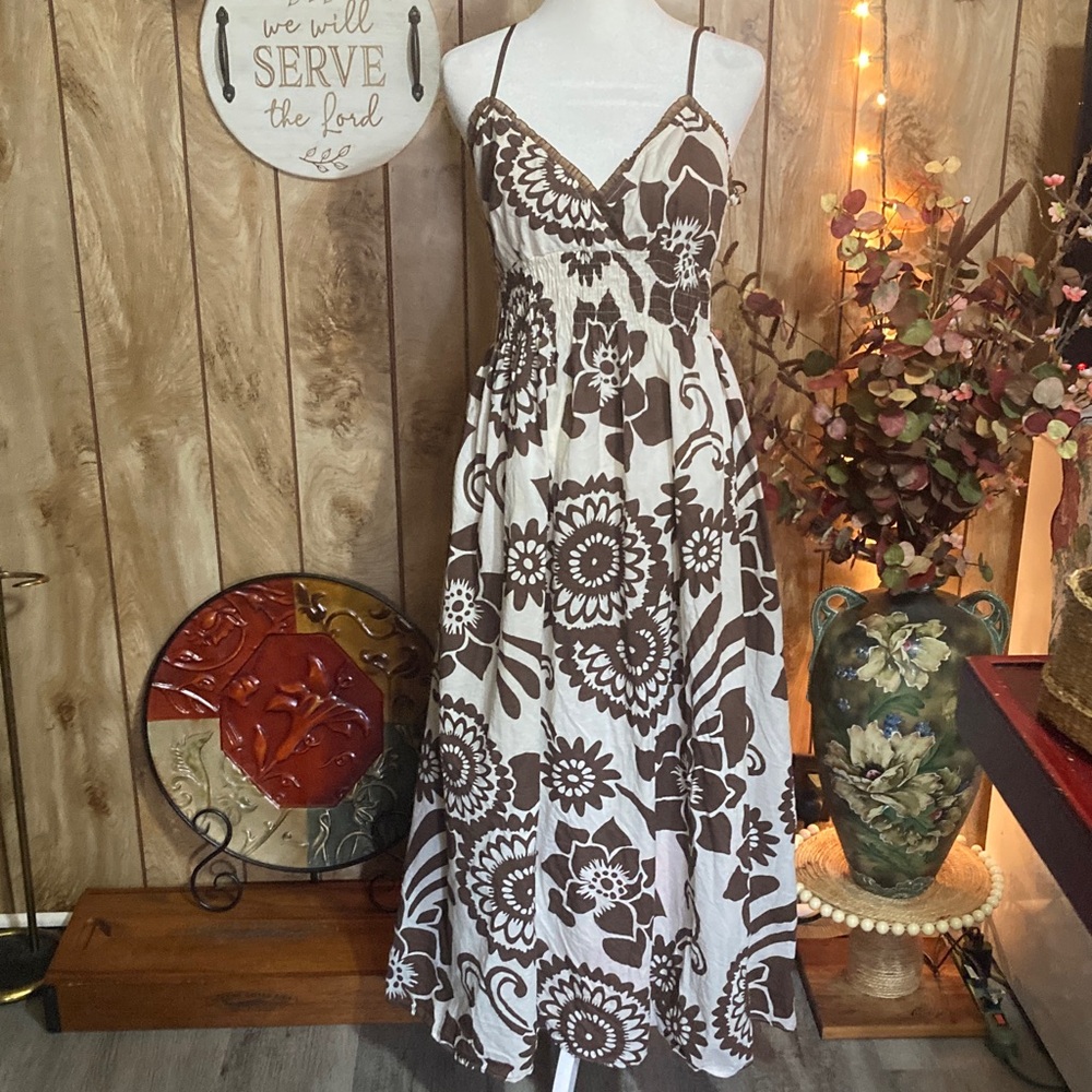 Speed Control Brown and White Floral Maxi Dress